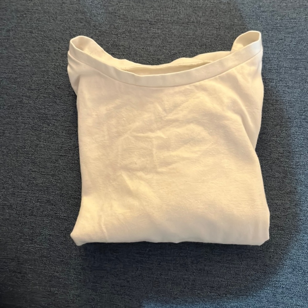 Wild Fable baby tee in white size small